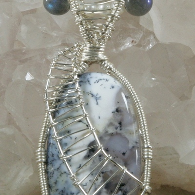 Labradorite and pearl necklace with dendritic agate (merlinite) pendant
