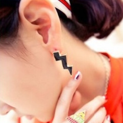 Lightning bolt stud earrings