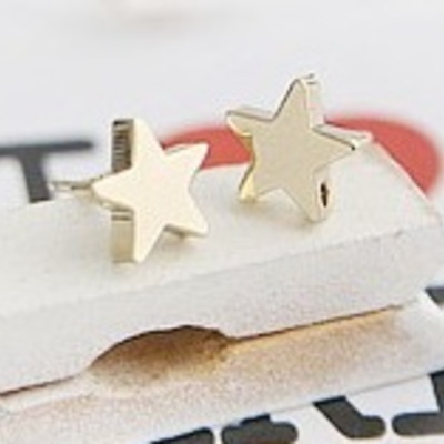 Gold star post stud earrings
