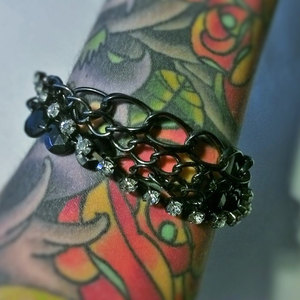 Neon green macrame/chains/rhinestone bracelet / slip on / chunky bracelet / fasion statement / arm candy / bling bracelet - Thumbnail 3