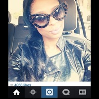 Oversize Cateye Sunnies - Thumbnail 2