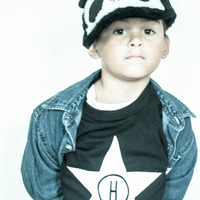 The Star Personalized Alphabet T-shirt Black & White New Custom - Thumbnail 4