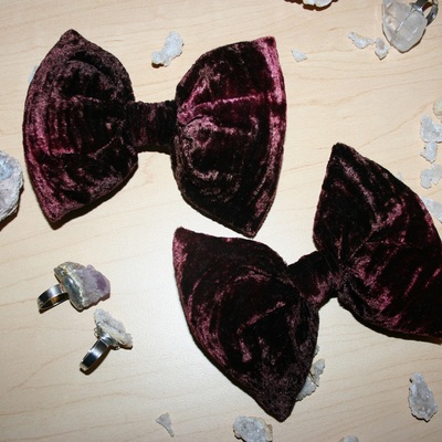 Wine velvet bow ♥
