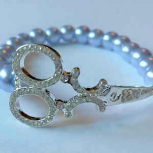 Rhinestone scissor bracelet / hairstylist bracelet / scissor connector / bead bracelet / fashionista bracelet / bling / arm candy - Thumbnail 3