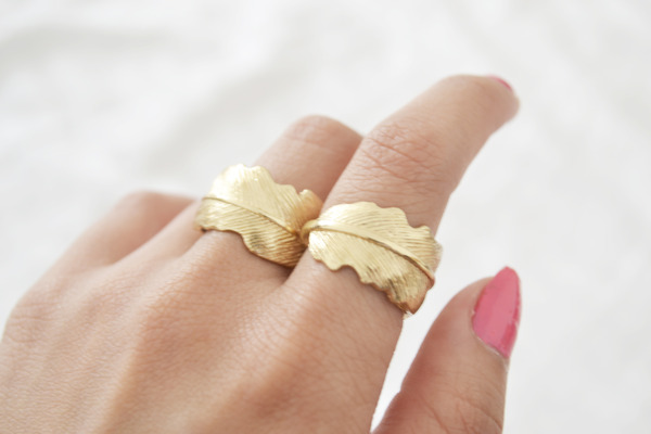 Double finger leaf gold ring