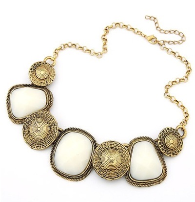 White and Gold Envy Necklace