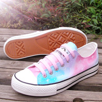 Harajuku Star-painted canvas shoes - Thumbnail 2