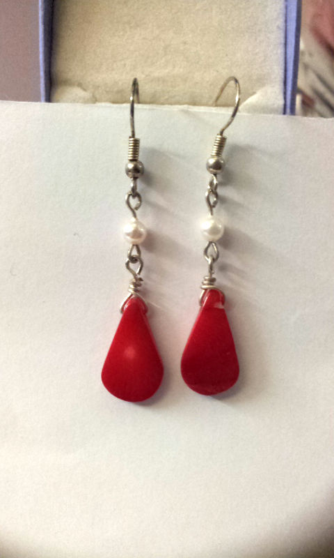 Natural RED CORAL Dangle with White Pearl Bead Fashionable Adorable EARRING