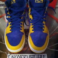 Air Jordan Laney 1s - Thumbnail 2