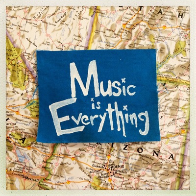 blue/white: patch & pin pack