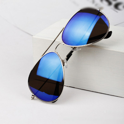 Stylish mirror aviaotor fashion sunglasses
