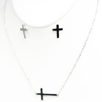 CROIX NECKLACE - Thumbnail 2