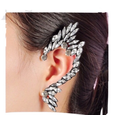 Crystal ear cuff