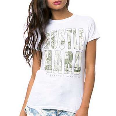 Hustle hard tee white