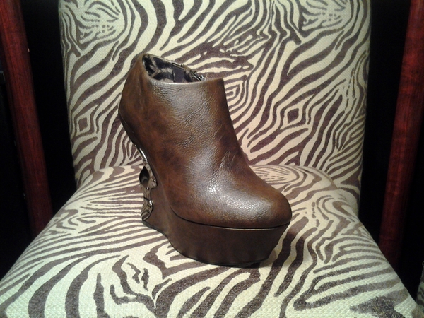 Dressy - Brown Wedgeless heel