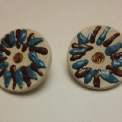 Jazzy stud earrings