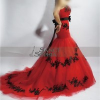 Mermaid Red and Black Lace Wedding Dress - Thumbnail 1