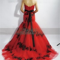Mermaid Red and Black Lace Wedding Dress - Thumbnail 2