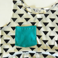 Triangle Tank with Teal Pocket - Thumbnail 1