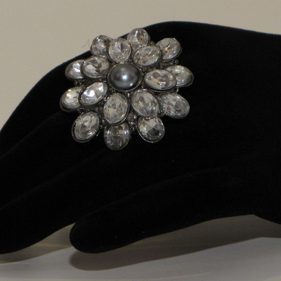 Crystal and bead cocktail ring