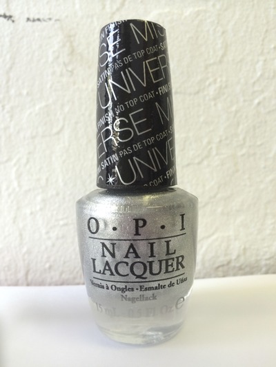 OPI - This Gown Needs A Crown