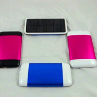 Solar Mobile Power Bank for iPhone / cell phone / MP3 & MP4 player 1800mAh - Thumbnail 2