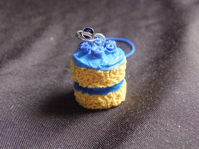 Blue Flower Circle Cake