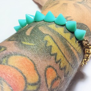 Spike chain bracelet / mint spikes / gold plated curb chains / fashion statement / summer bracelet / stacking bracelet / arm candy / OOAK - Thumbnail 3