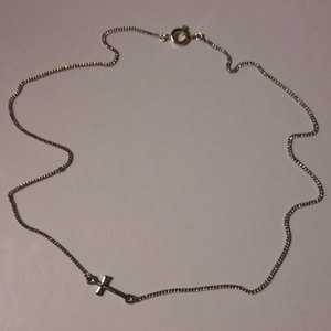 Tiny cross necklace / delicate / pretty necklace - Thumbnail 1