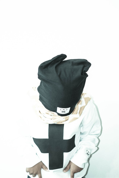 On The Hudson Black Beanie Hat New Fall/Winter 2014