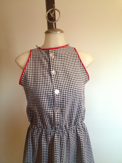 Sleevless Dress