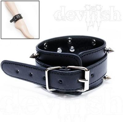 Black spikes ankle cuff