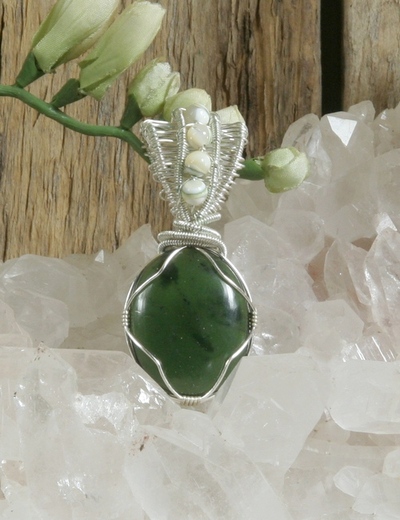 Antigorite with Natural Mother Of Pearl Pendant