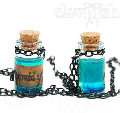 Treasure bottle necklace(Mermaid's tears)