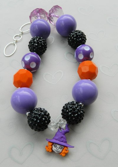 Witch pendant halloween chunky necklace/perfect photo props/costumes/girls accessories