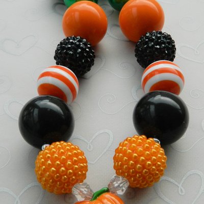 Black/orange/pumpkin halloween chunky necklace/perfect photo props/costumes/girls accessories