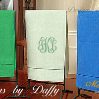 Monogrammed Linen Guest Towels - Thumbnail 1