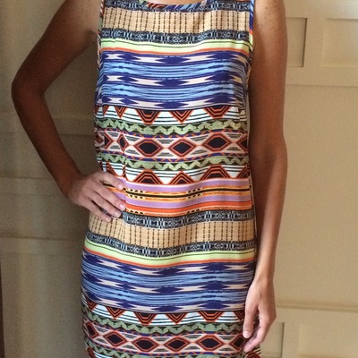 Aztec shift dress - Thumbnail 4