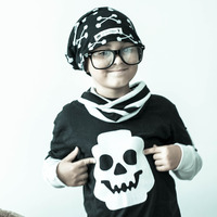 Limited Edition Skeleton Minifigure Head T-shirt Halloween New Lego - Thumbnail 3