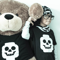 Limited Edition Skeleton Minifigure Head T-shirt Halloween New Lego - Thumbnail 4