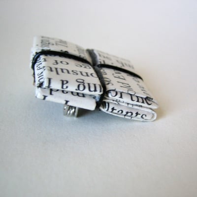 Word nerd pin - black and white and eco chic - Thumbnail 4