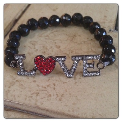Love heart black bead bracelet