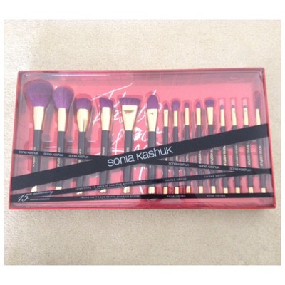 (new with box) sonia kashuk 15th anniversary brush set