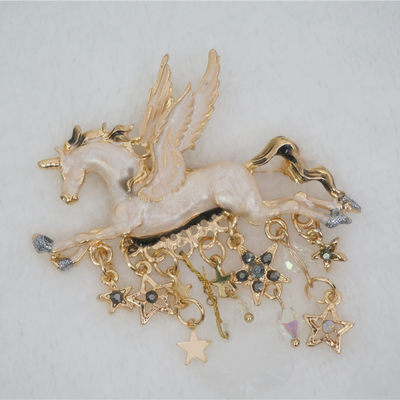 Adorable Unicorn Brooch Free Ship SP141167