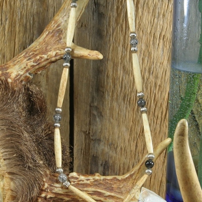 Tourmalated quartz bone necklace - Thumbnail 3