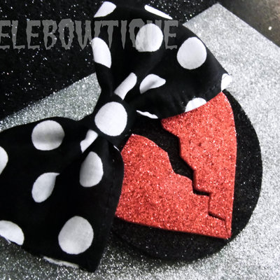 Love taker (bow fascinator)