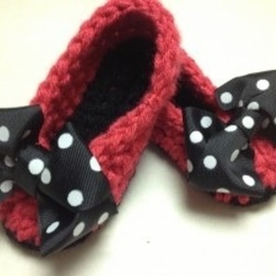 Girls crochet slippers