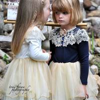 Lilly and Lola Go To Parée! - Thumbnail 1