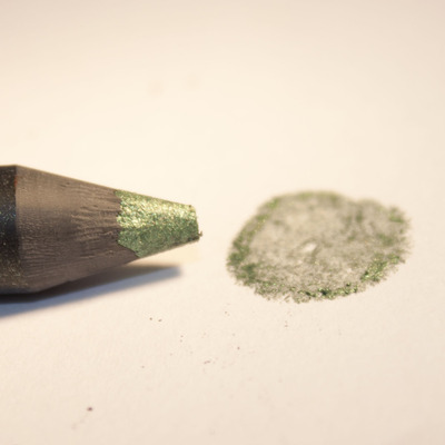 Mossy green (eyeliner) 