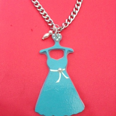 Blue dress necklace